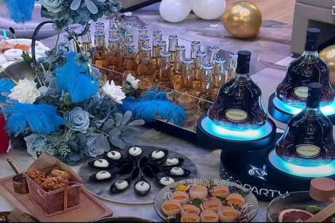 哈尔滨夜总会预订_哈尔滨KTV商务会议预定,打造高端商务娱乐新体验
